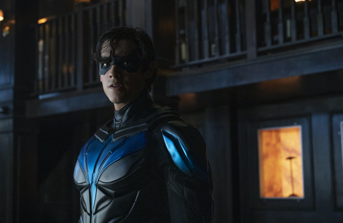 Den eneste livs-action Nightwing vi har haft, fik vi i ‘Titans’-serien, spillet af Brenton Thwaites. Men han fortjener en større skærm end på en streamingtjeneste. Foto: HBO Max.