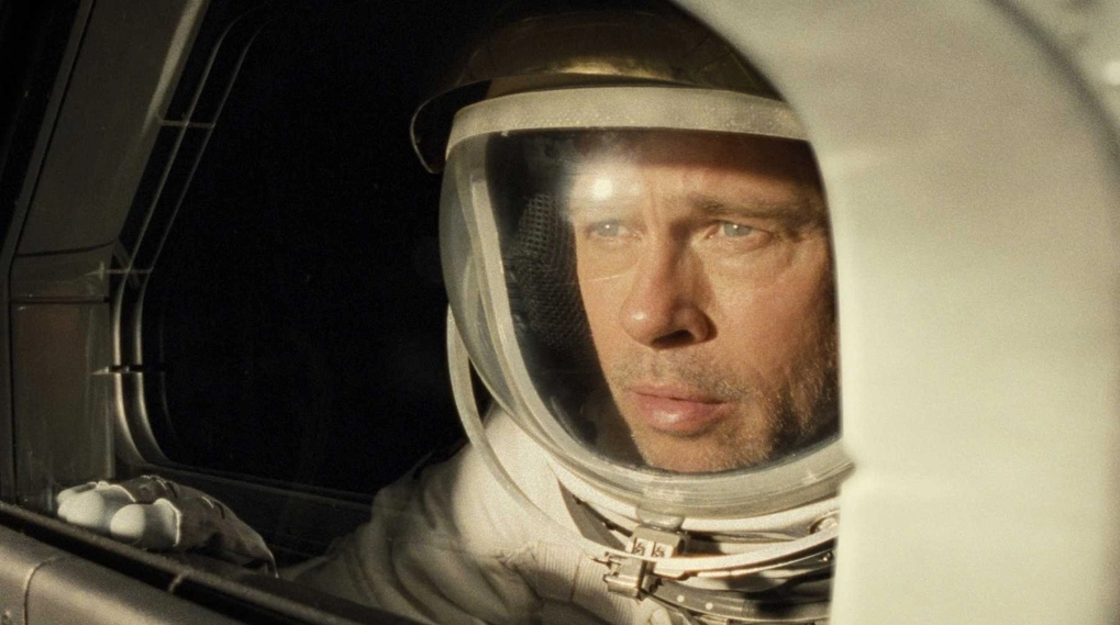 Ad Astra Brad Pitt anmeldelser venedig / Filmz.dk