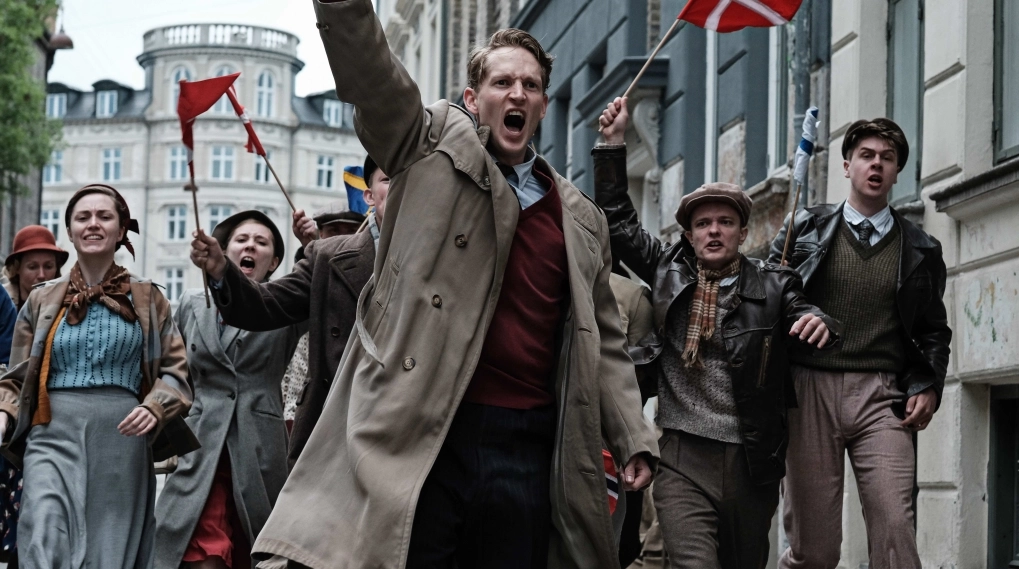 De forbandede år trailer / Filmz.dk